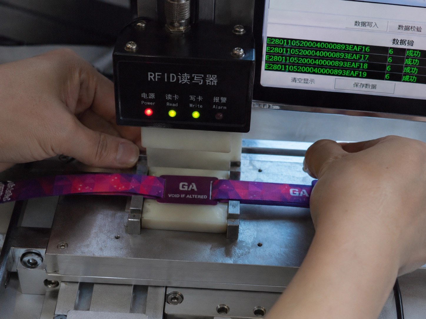 RFID ফ্যাব্রিক রিস্টব্যান্ডস: ইভেন্ট, ক্যাশলেস ভেন্যু এবং রিসর্টের জন্য একটি ...